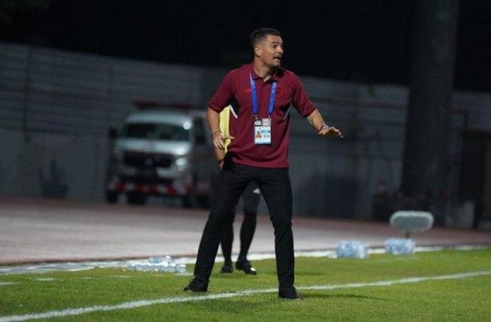 Carlos Pena Akhirnya Resmi Dipecat Persija