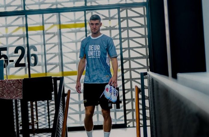 Nick Kuipers Sindir Persib Usai Gabung Dewa United