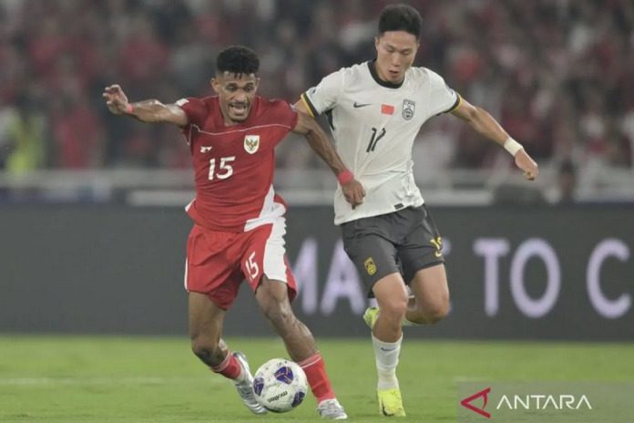 Ricky Kambuaya, Timnas Indonesia vs Cina - Antarafoto