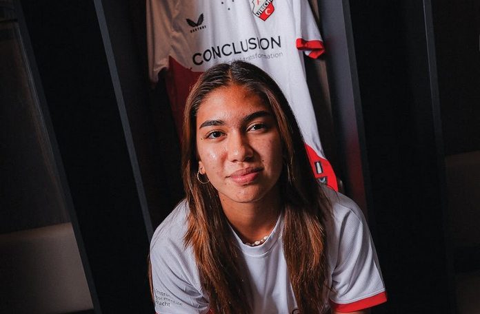 Claudia Scheunemann Resmi Gabung FC Utrecht Vrouwen