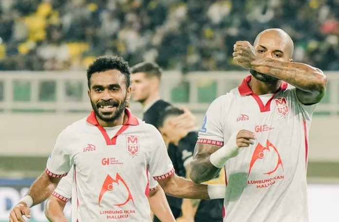 Eks Persib Menggila, Pelatihnya Angkat Topi